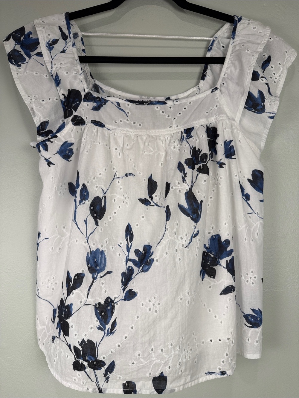 Liverpool White Eyelet Top with Blue Floral Print Size Small